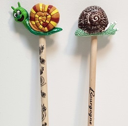 Crayon de papier figurine escargot